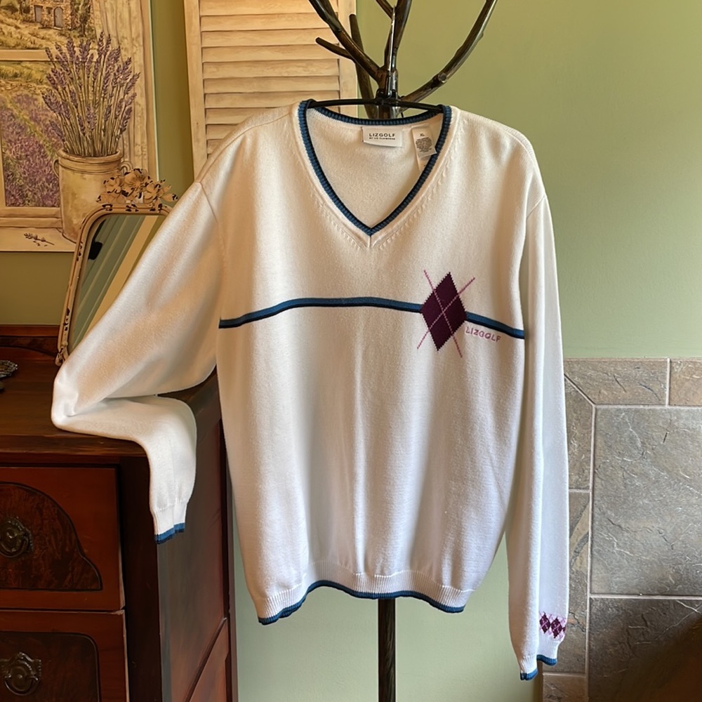 LizGolf by Liz Claiborne white 100% Cotton V-Neck Sweater.